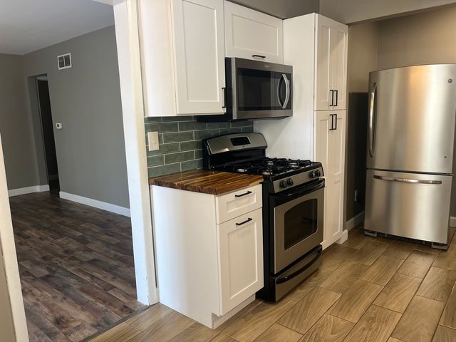 74 S 4080w Road, Kankakee, IL 60901