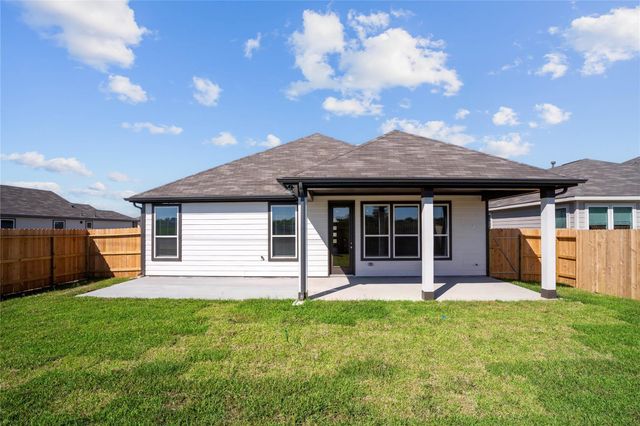 1423 Grand Olympia Drive, Fresno, TX 77545