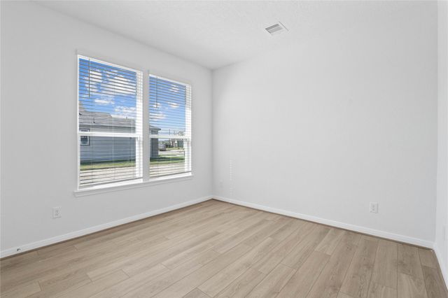 1423 Grand Olympia Drive, Fresno, TX 77545