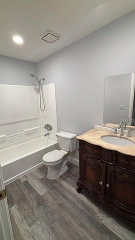 7298 ULMERTON ROAD 407, Largo, FL 33771