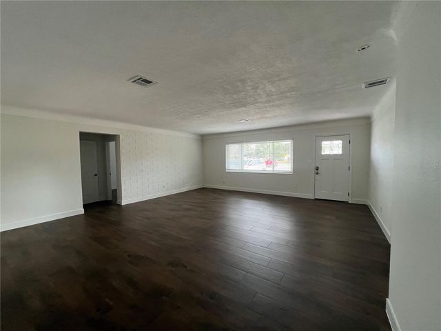 5398 27TH AVENUE N, St Petersburg, FL 33710