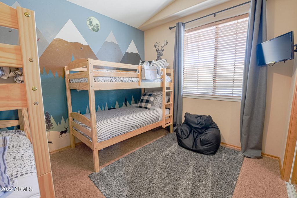 Image 47 of property listing at 1761 S Alder Leaf Lane, Show Low, AZ 85901