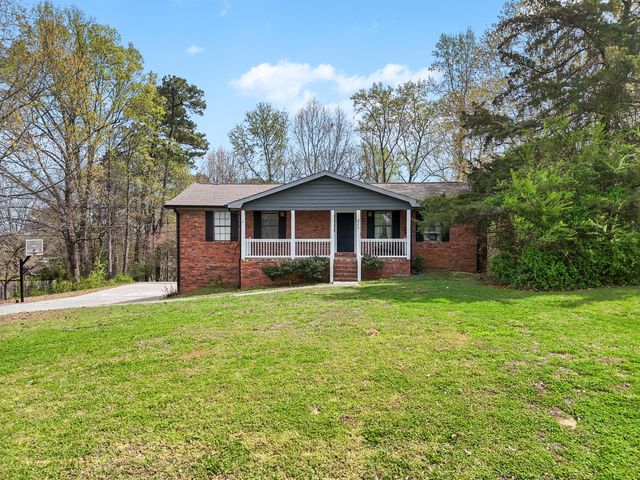 211 Lakeview Drive SE, Dalton, GA 30721