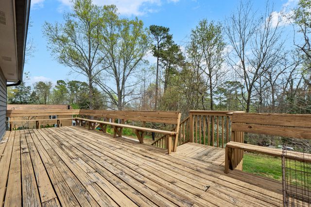 211 Lakeview Drive SE, Dalton, GA 30721