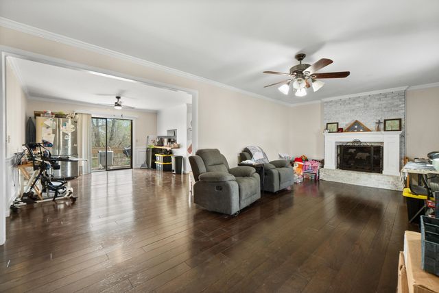 211 Lakeview Drive SE, Dalton, GA 30721