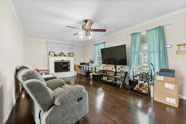 211 Lakeview Drive SE, Dalton, GA 30721