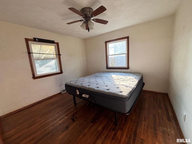 16806 10TH Avenue N, East Moline, IL 61244