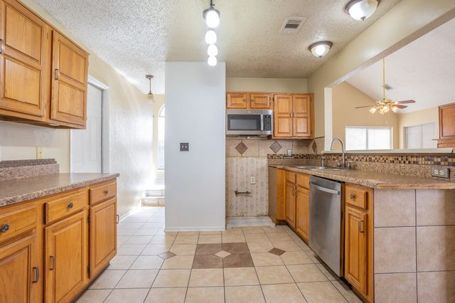 7407 Fox Crossing Court, Dallas, TX 75232