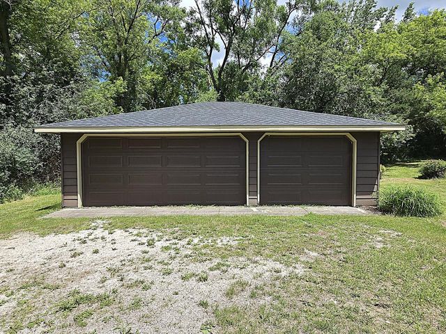 N92W29368 Center Oak ROAD, Hartland, WI 53029