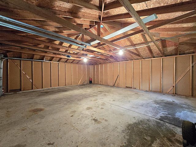 N92W29368 Center Oak ROAD, Hartland, WI 53029