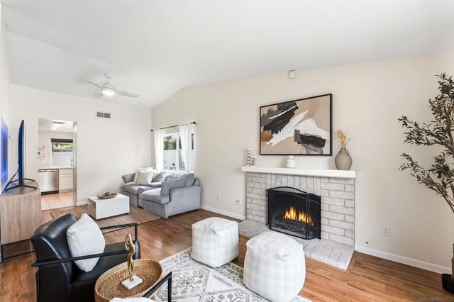 2304 Meadowridge Pl, Spring Valley, CA 91977