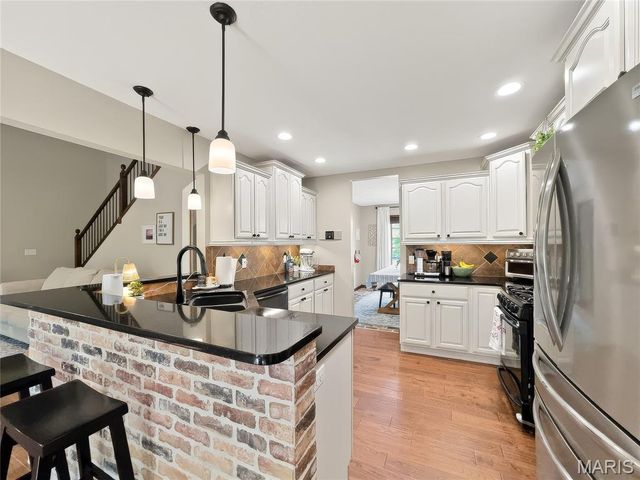 2116 E Hawkins Court, Ozark, MO 65721