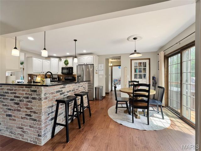 2116 E Hawkins Court, Ozark, MO 65721