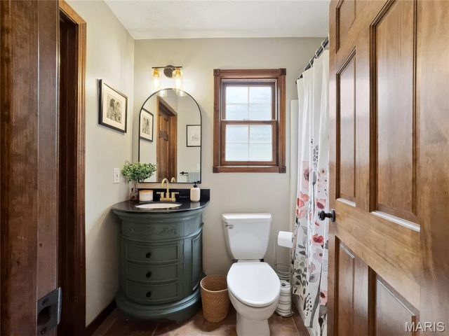 2116 E Hawkins Court, Ozark, MO 65721