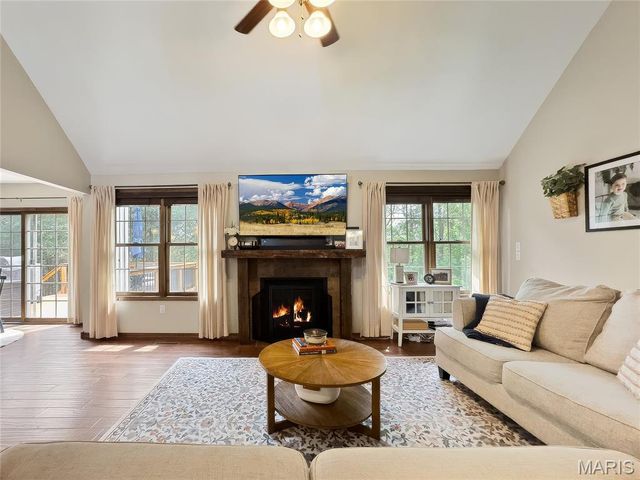 2116 E Hawkins Court, Ozark, MO 65721