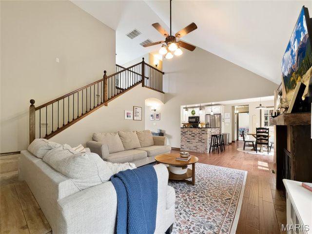 2116 E Hawkins Court, Ozark, MO 65721