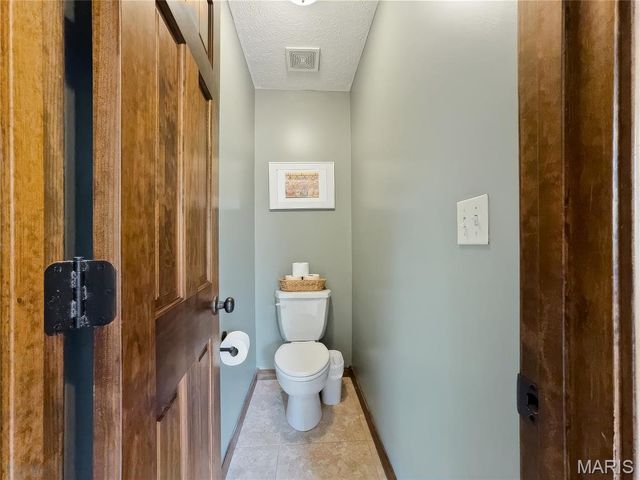 2116 E Hawkins Court, Ozark, MO 65721