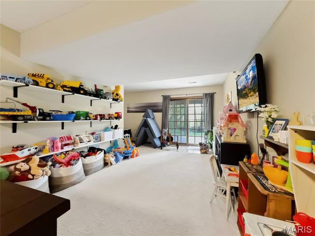2116 E Hawkins Court, Ozark, MO 65721