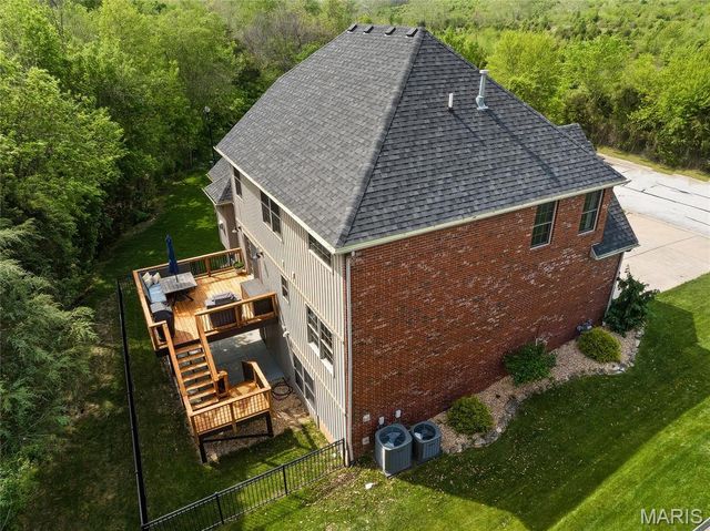 2116 E Hawkins Court, Ozark, MO 65721