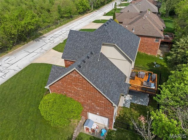2116 E Hawkins Court, Ozark, MO 65721