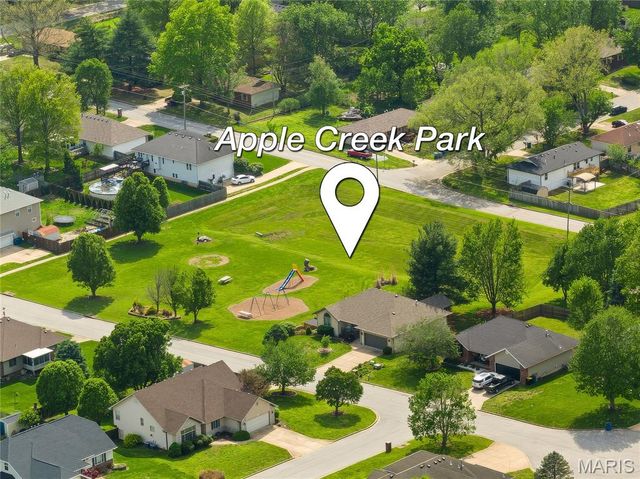 2116 E Hawkins Court, Ozark, MO 65721