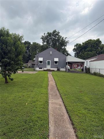 2541 Center Street, Granite City, IL 62040