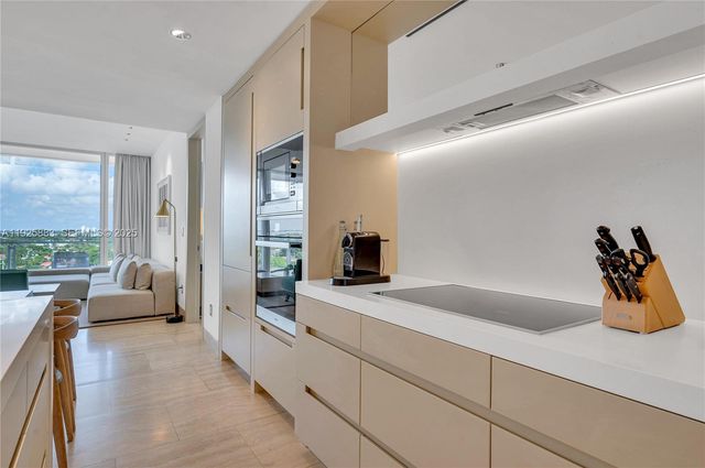 9111 Collins Ave N-914, Surfside, FL 33154