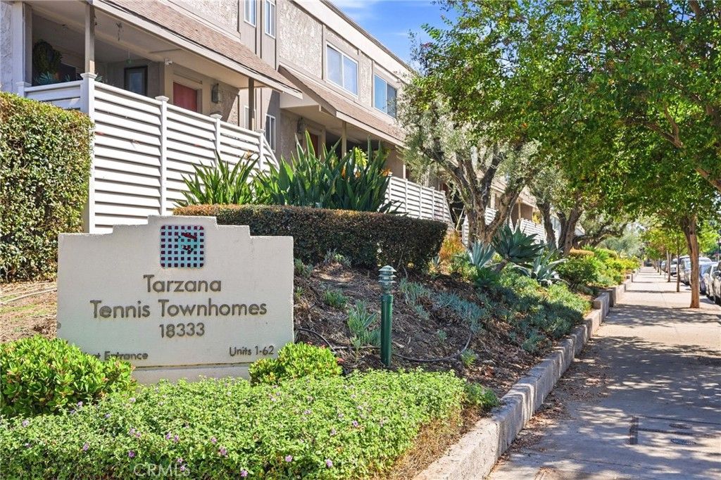 18333 Hatteras Street 56, Tarzana, CA 91356 — exterior