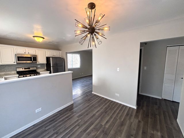 209 Bunker Hill Drive, Bolingbrook, IL 60440