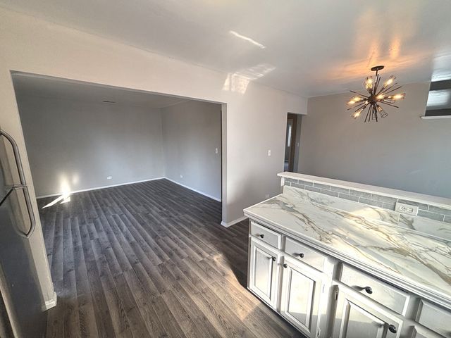 209 Bunker Hill Drive, Bolingbrook, IL 60440