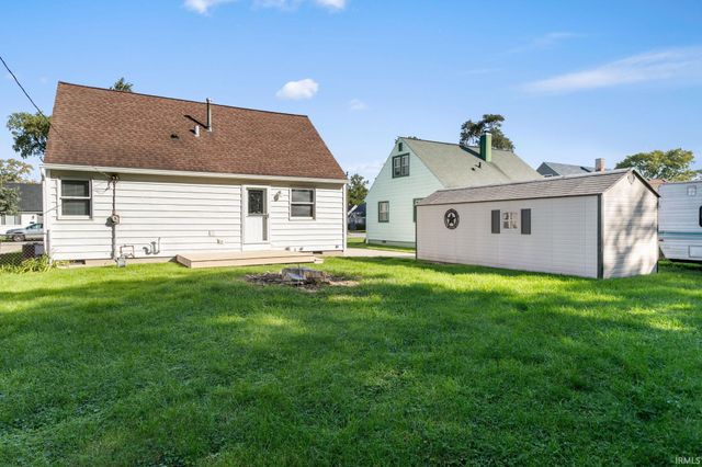 4606 Meadow Lane, South Bend, IN 46619