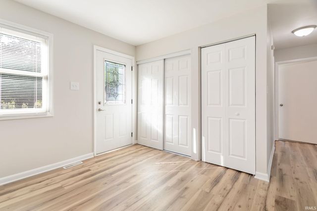 4606 Meadow Lane, South Bend, IN 46619