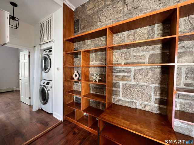5 Hundley Court 1D, Stamford, CT 06902