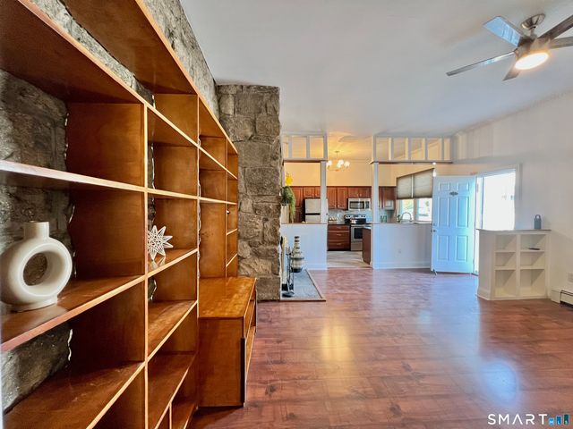 5 Hundley Court 1D, Stamford, CT 06902