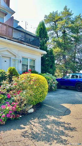 5 Hundley Court 1D, Stamford, CT 06902