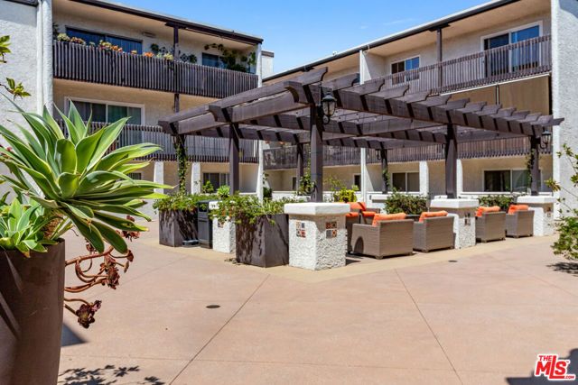 5334 Lindley Avenue 340, Encino (los Angeles), CA 91316
