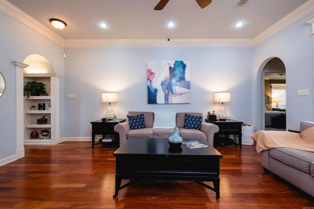 8100 Kanis Pines Drive, Little Rock, AR 72204