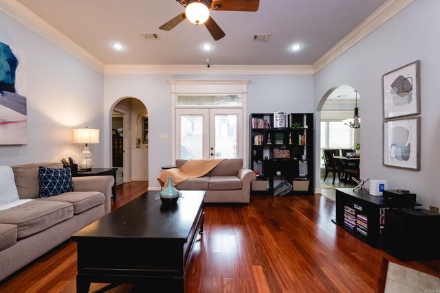 8100 Kanis Pines Drive, Little Rock, AR 72204