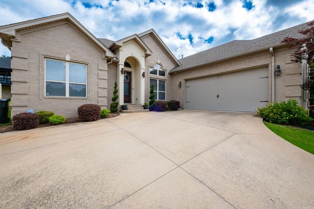8100 Kanis Pines Drive, Little Rock, AR 72204