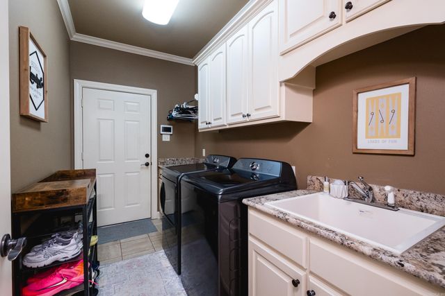 8100 Kanis Pines Drive, Little Rock, AR 72204