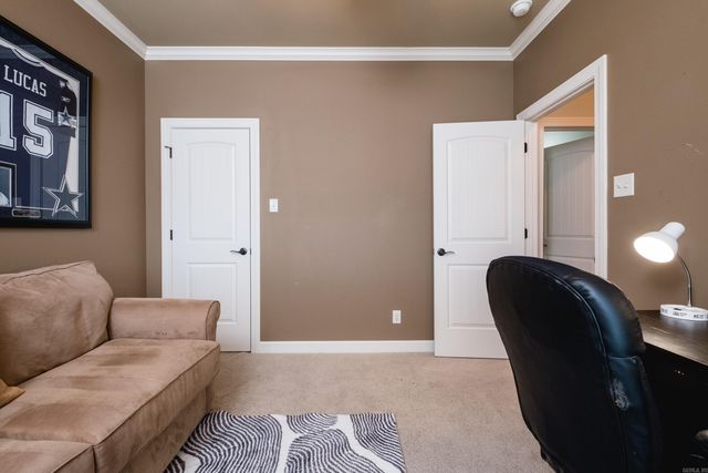 8100 Kanis Pines Drive, Little Rock, AR 72204