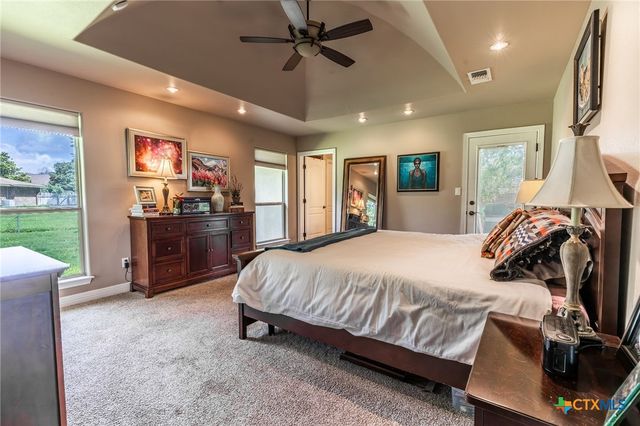 110 Sandpiper Lane, Mcqueeney, TX 78123