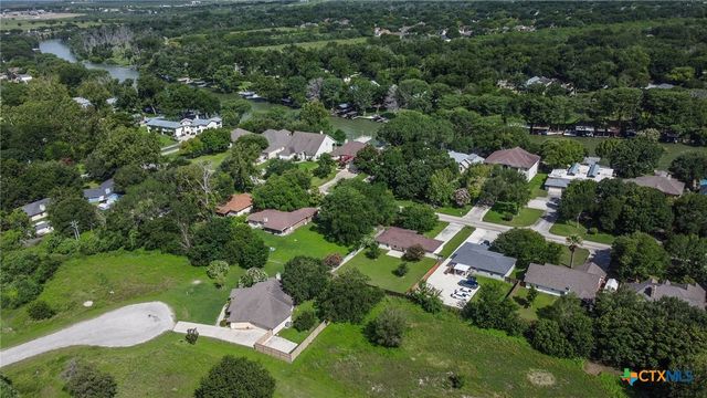 110 Sandpiper Lane, Mcqueeney, TX 78123