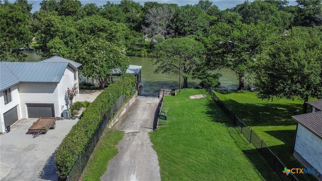 110 Sandpiper Lane, Mcqueeney, TX 78123
