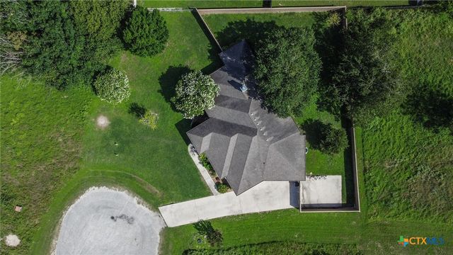 110 Sandpiper Lane, Mcqueeney, TX 78123