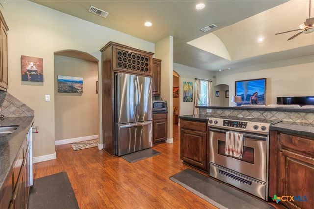 110 Sandpiper Lane, Mcqueeney, TX 78123