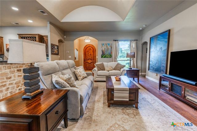 110 Sandpiper Lane, Mcqueeney, TX 78123