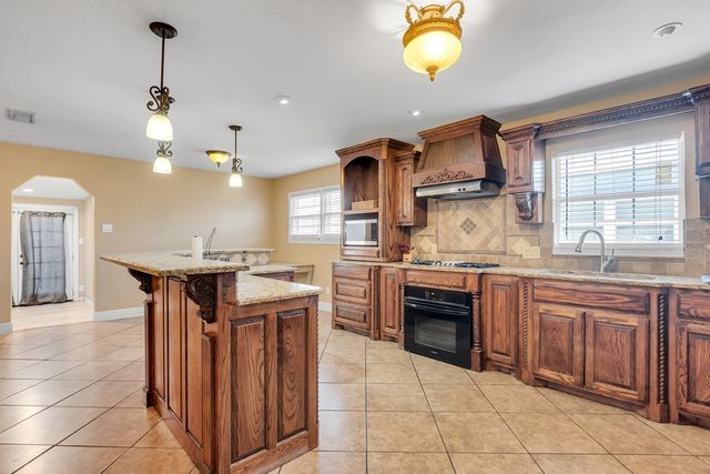 3306 Delano Ave, Midland, TX 79703