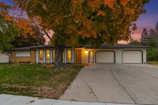 1106 CORMIER ROAD, Ashwaubenon, WI 54304