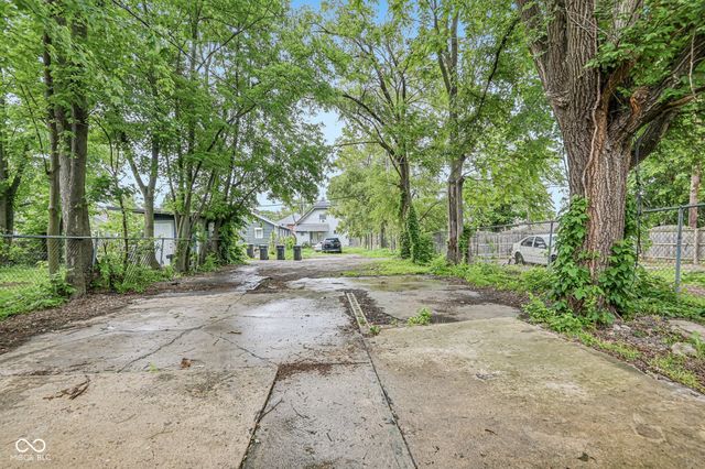 3118 W 9th Street, Indianapolis, IN 46222